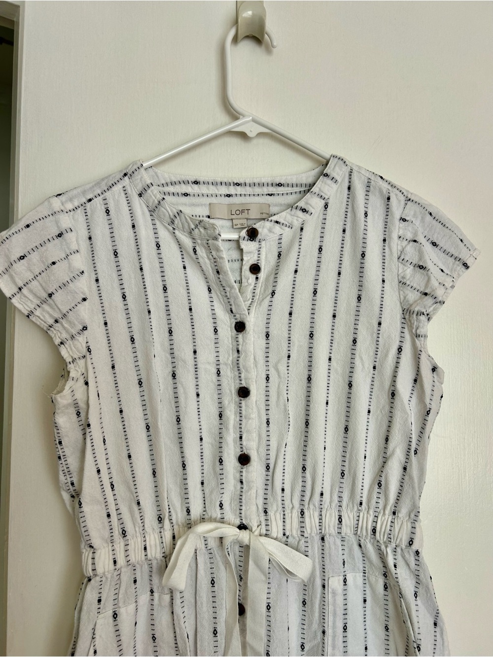 🤍 LOFT Petites Button-Front Dress — Size 6P